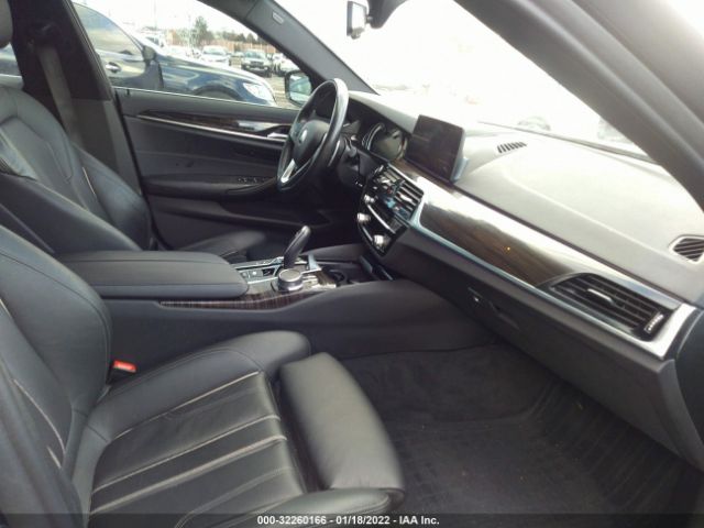 Photo 4 VIN: WBAJA7C56KWC77477 - BMW 5 