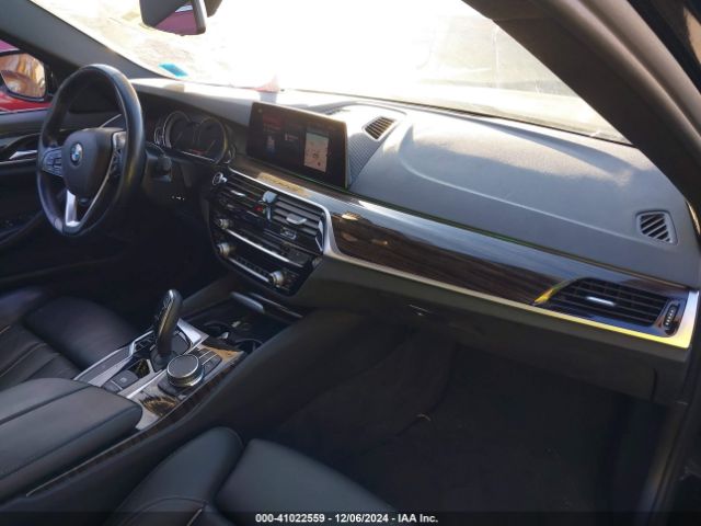 Photo 4 VIN: WBAJA7C56KWW07504 - BMW 530I 