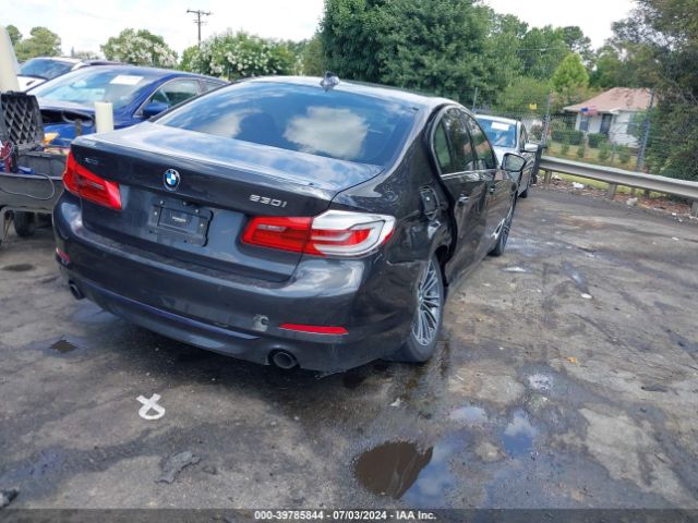 Photo 3 VIN: WBAJA7C57JWA71714 - BMW 530I 