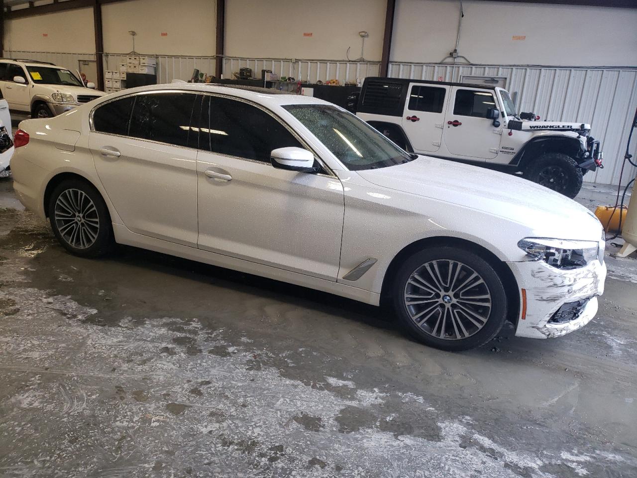 Photo 3 VIN: WBAJA7C57KWW16857 - BMW 5ER 