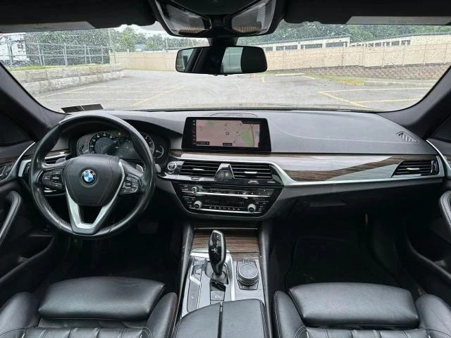 Photo 6 VIN: WBAJA7C57KWW17359 - BMW 530 XI 