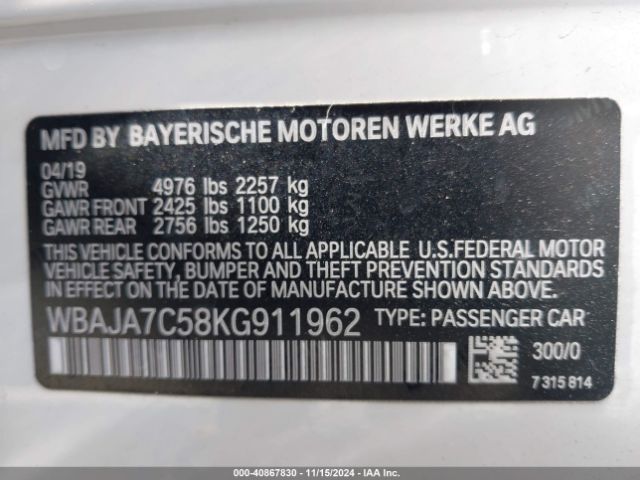 Photo 8 VIN: WBAJA7C58KG911962 - BMW 530I 