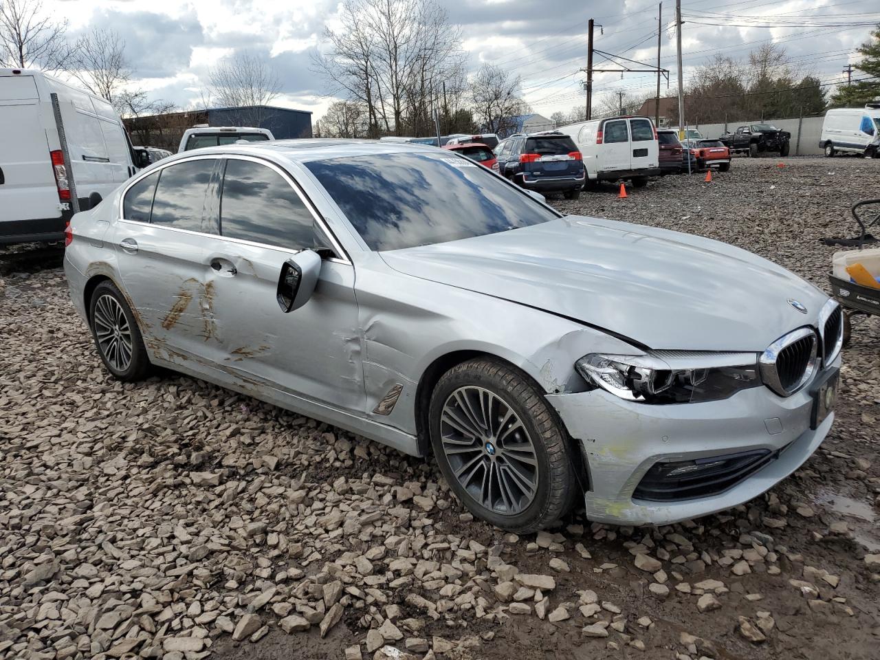 Photo 3 VIN: WBAJA7C59JWA71892 - BMW 5ER 