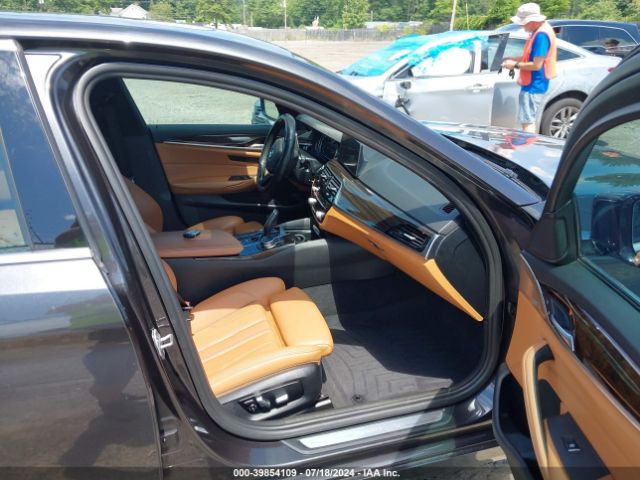 Photo 4 VIN: WBAJA7C59JWA73982 - BMW 530I 