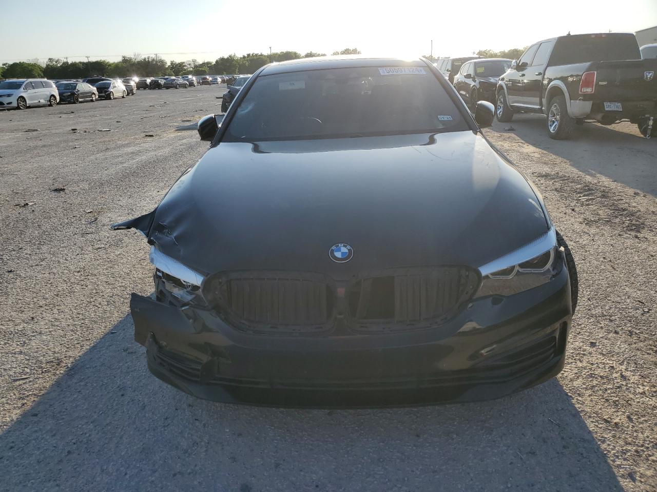 Photo 4 VIN: WBAJA7C59KWW20330 - BMW 5ER 