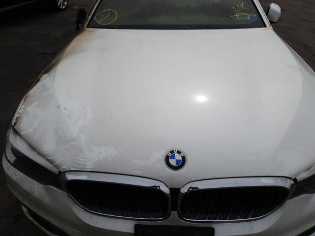 Photo 6 VIN: WBAJA7C5XJWC74984 - BMW 530XI 