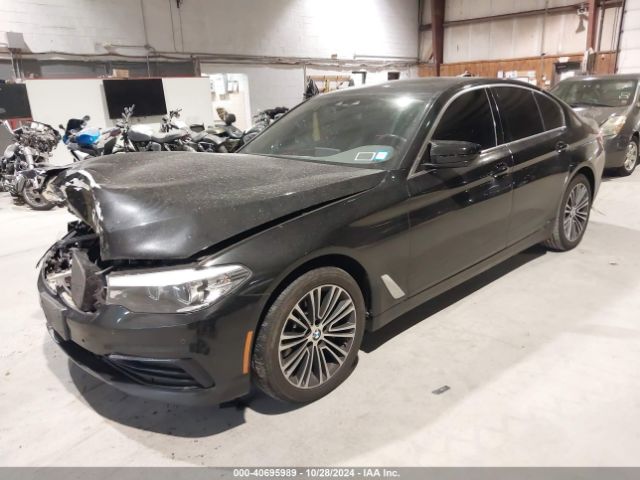 Photo 1 VIN: WBAJA7C5XKWW06632 - BMW 530I 