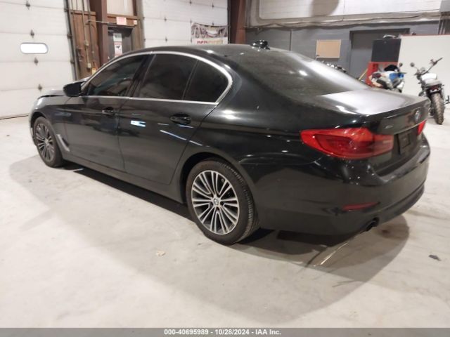 Photo 2 VIN: WBAJA7C5XKWW06632 - BMW 530I 