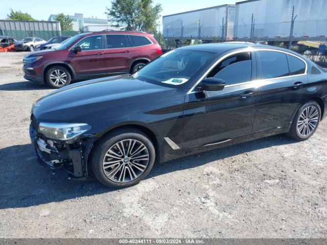 Photo 1 VIN: WBAJA7C5XKWW07229 - BMW 530I 