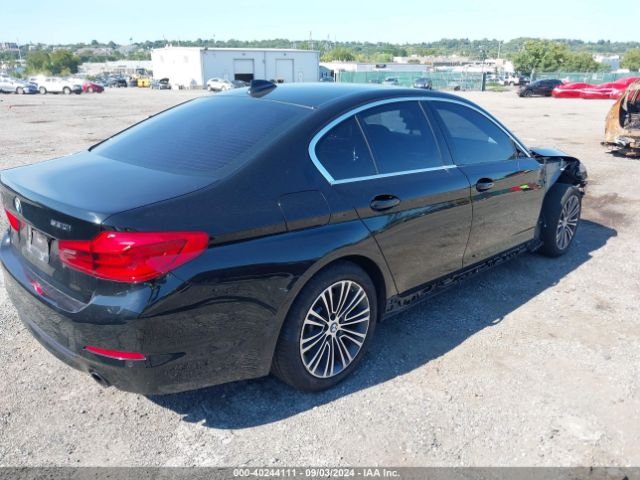 Photo 3 VIN: WBAJA7C5XKWW07229 - BMW 530I 