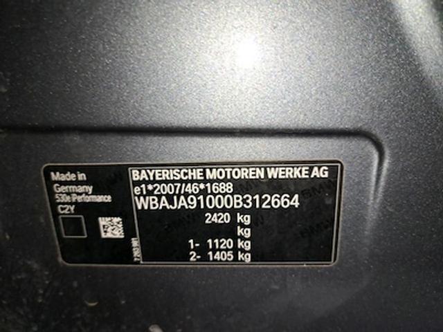 Photo 10 VIN: WBAJA91000B312664 - BMW 530E 