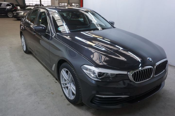 Photo 1 VIN: WBAJA91010CD58727 - BMW 530E 