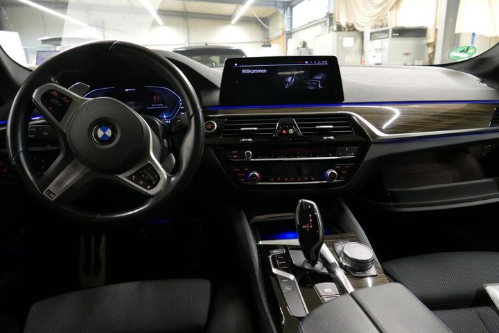 Photo 4 VIN: WBAJA91020GF99799 - BMW 530E 