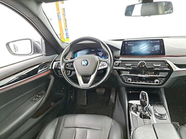 Photo 7 VIN: WBAJA91030B474093 - BMW 530E 