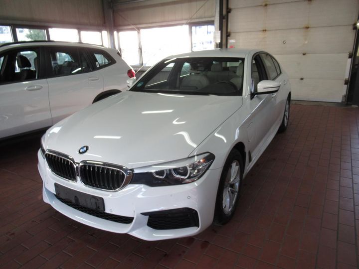 Photo 1 VIN: WBAJA91040CD89471 - BMW 530E 