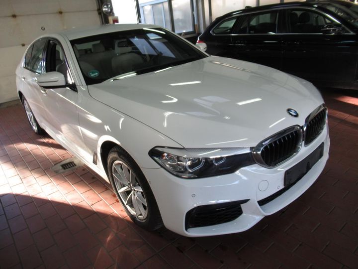 Photo 21 VIN: WBAJA91040CD89471 - BMW 530E 