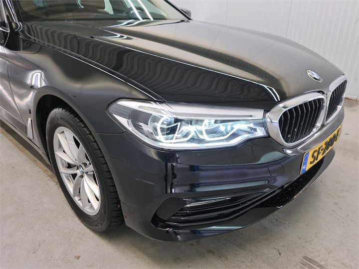 Photo 32 VIN: WBAJA91070B303704 - BMW 530 