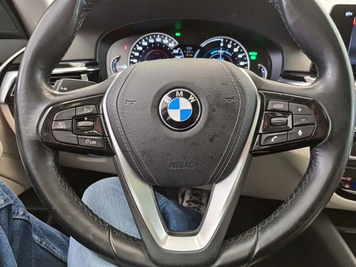 Photo 14 VIN: WBAJA91080B032538 - BMW 530E 