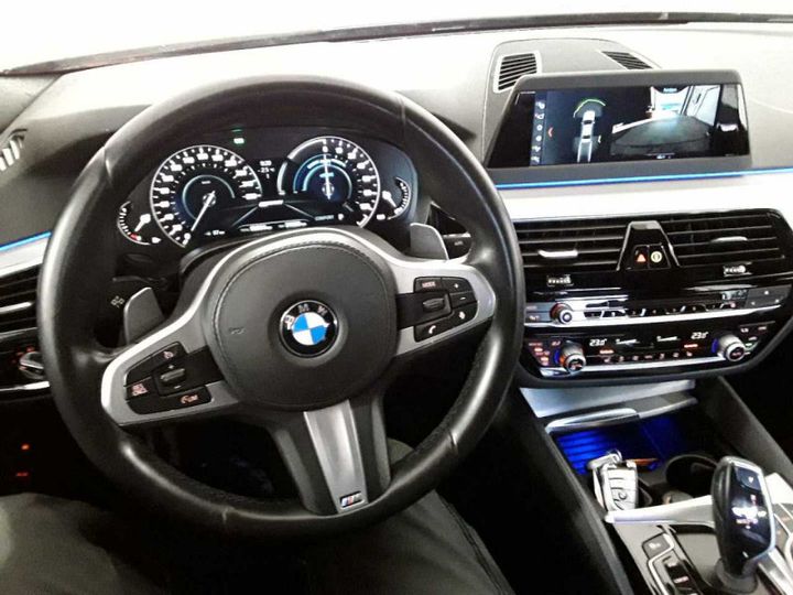 Photo 12 VIN: WBAJA91080B307616 - BMW 530 E 