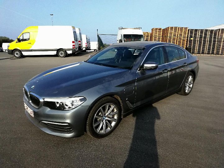 Photo 1 VIN: WBAJA91090B304384 - BMW 5 SERIES SALOON 