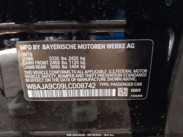 Photo 8 VIN: WBAJA9C09LCD08742 - BMW 530E 