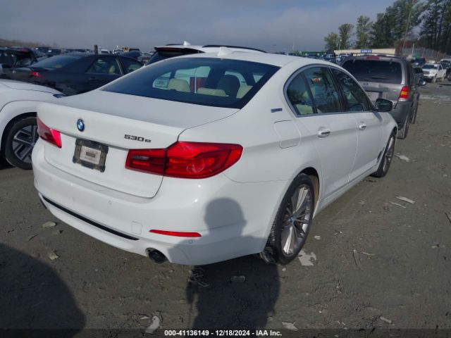 Photo 3 VIN: WBAJA9C50JG622925 - BMW 530E 