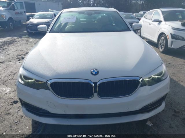 Photo 5 VIN: WBAJA9C50JG622925 - BMW 530E 