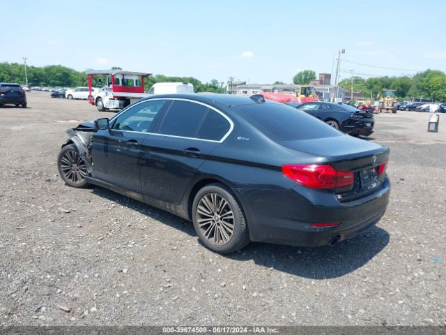 Photo 2 VIN: WBAJA9C50KB392706 - BMW 530E 