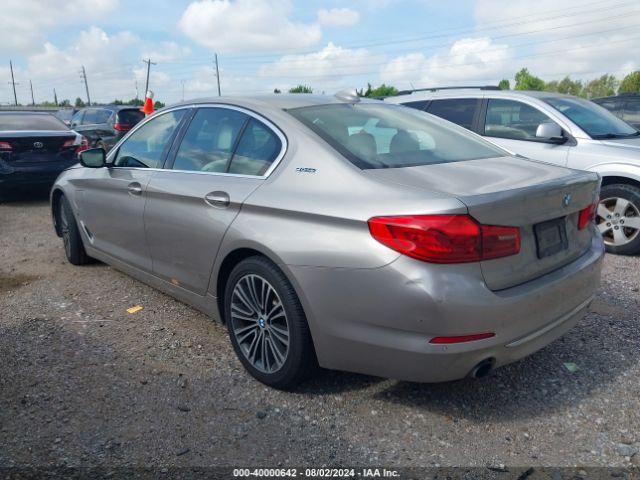 Photo 2 VIN: WBAJA9C51JB034304 - BMW 530E 