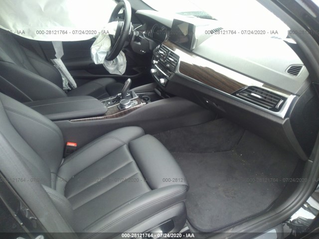 Photo 4 VIN: WBAJA9C51JB249763 - BMW 530 