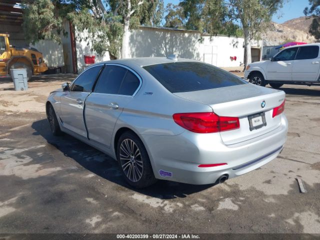 Photo 2 VIN: WBAJA9C51JB250718 - BMW 530E 