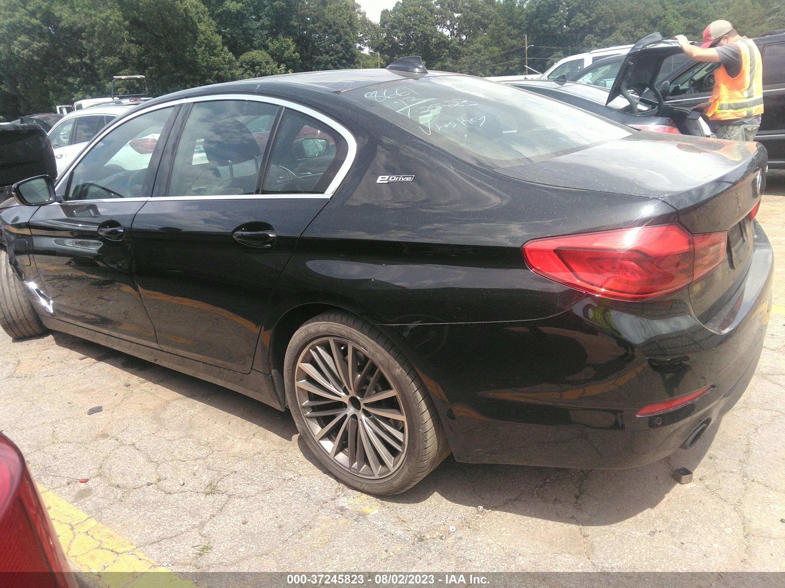 Photo 13 VIN: WBAJA9C51KB398661 - BMW 530E 