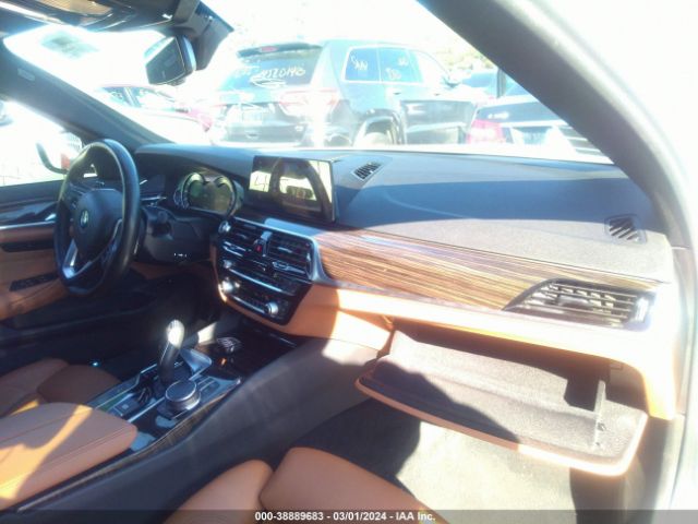 Photo 4 VIN: WBAJA9C52JB034036 - BMW 5 SERIES 