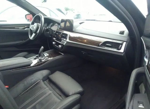 Photo 4 VIN: WBAJA9C52JB250517 - BMW 5 SERIES 