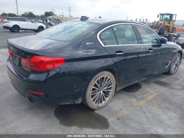 Photo 3 VIN: WBAJA9C52JB251022 - BMW 530E 