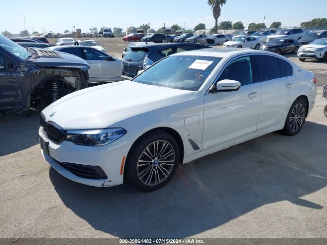 Photo 1 VIN: WBAJA9C52KB254794 - BMW 530E 