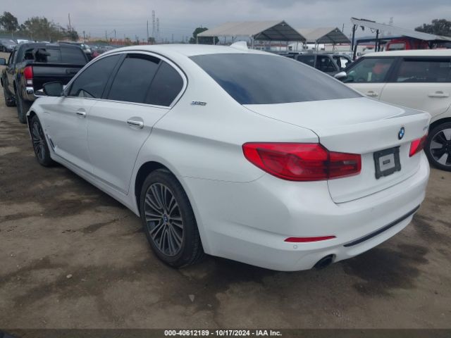 Photo 2 VIN: WBAJA9C53JB252714 - BMW 530E 