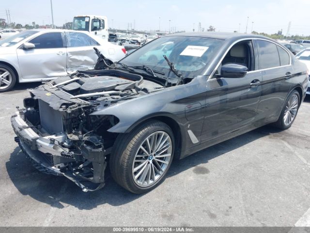 Photo 1 VIN: WBAJA9C53KB254884 - BMW 530E 