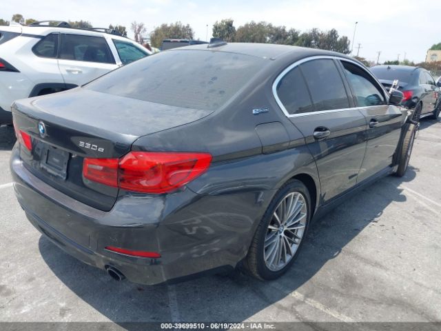 Photo 3 VIN: WBAJA9C53KB254884 - BMW 530E 