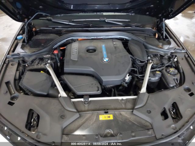 Photo 9 VIN: WBAJA9C54JB251510 - BMW 530E 