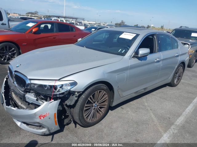 Photo 1 VIN: WBAJA9C54JB251698 - BMW 530E 