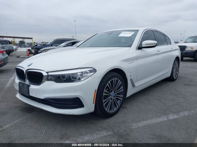 Photo 1 VIN: WBAJA9C54KB389114 - BMW 530E 