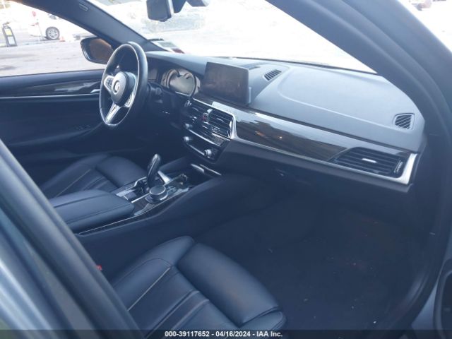 Photo 4 VIN: WBAJA9C55JB252102 - BMW 530E 