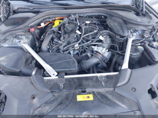 Photo 9 VIN: WBAJA9C55JB252102 - BMW 530E 