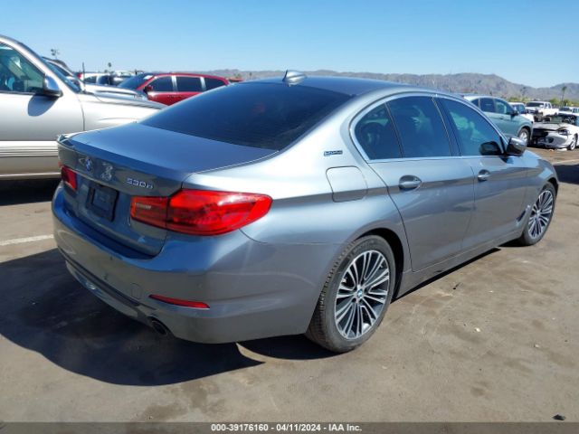 Photo 3 VIN: WBAJA9C55KB388733 - BMW 530E 