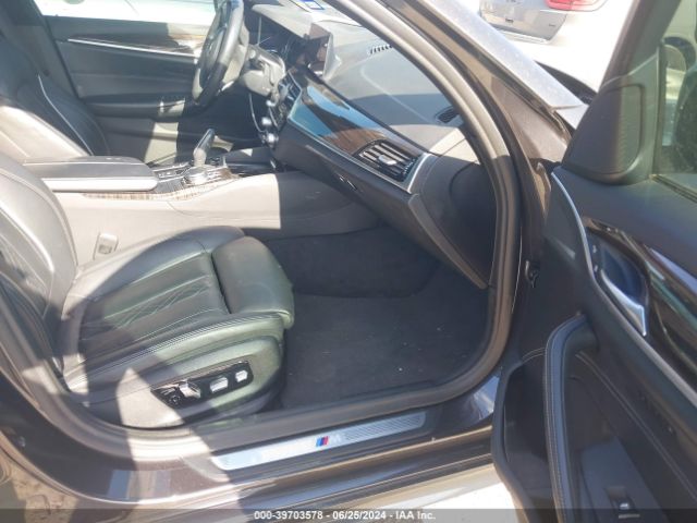 Photo 4 VIN: WBAJA9C55KB393091 - BMW 530E 