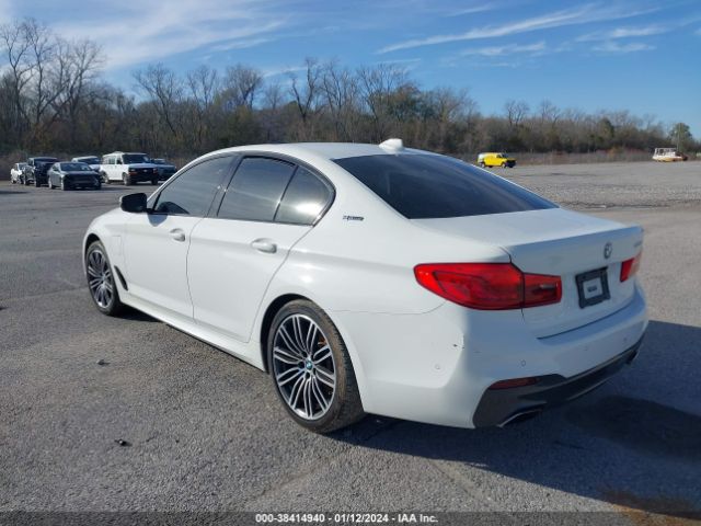 Photo 2 VIN: WBAJA9C55KB393477 - BMW 530E 