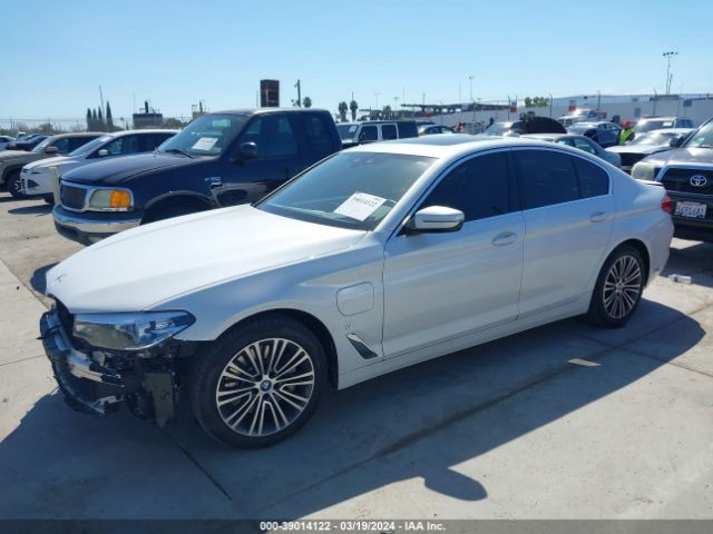 Photo 1 VIN: WBAJA9C55KB393902 - BMW 530E 