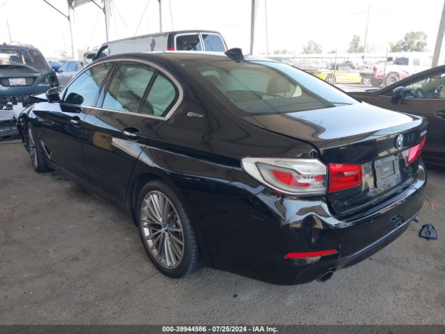 Photo 2 VIN: WBAJA9C56JB033570 - BMW 530E 