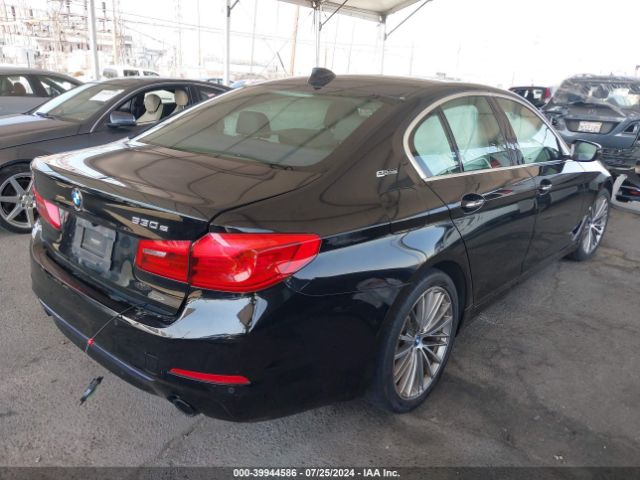 Photo 3 VIN: WBAJA9C56JB033570 - BMW 530E 